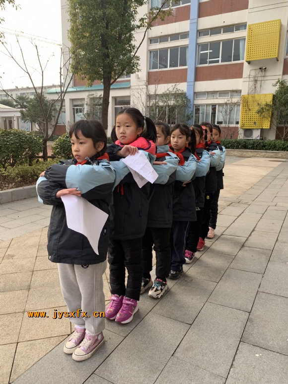 附件:候场照片2.JPG 附件:候场照片2.JPG