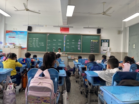 附件：B4B80098546BA3A16A93EA571CCD1454.png