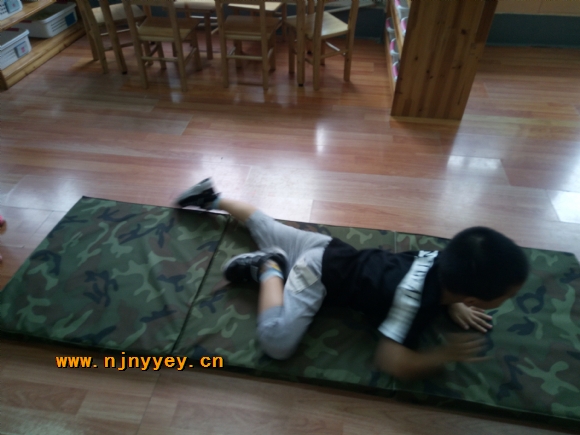 附件：爬.jpg