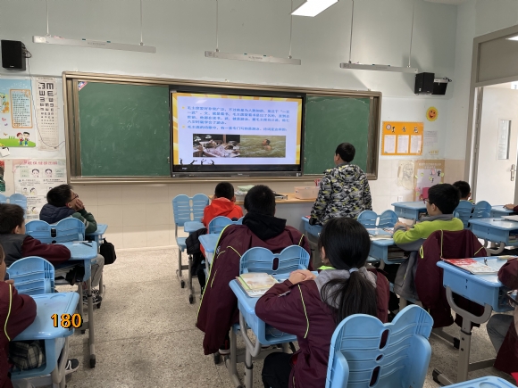附件：063ED5BB4236FF1AD01C328D5442E390.png