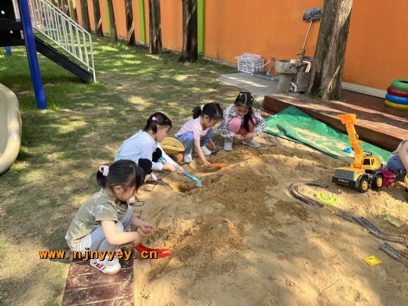 附件：CFC33C71CBFE35A003F902986281F3B2.png