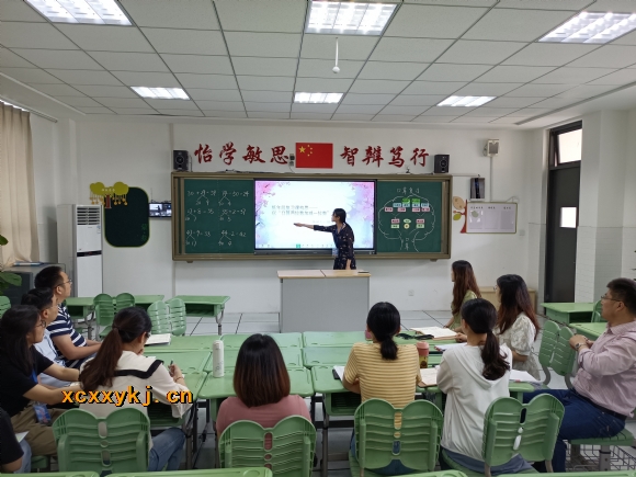 附件:陆子慧讲课.jpg 附件:陆子慧讲课.jpg