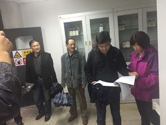 附件：检查金中河西分校化学品室2.jpg