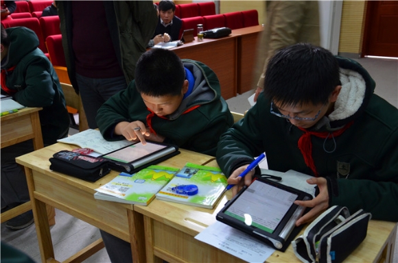 附件：3,28学生用平板.jpg