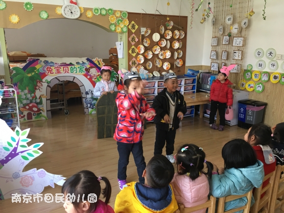 附件：表演.JPG