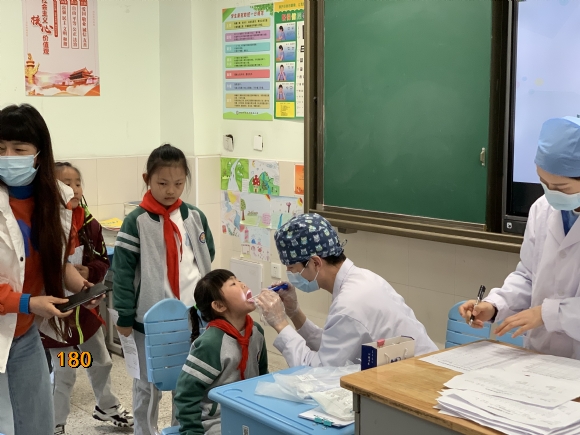 附件：489E1D842B3BCC9EC9A70FBCBEF01443.png