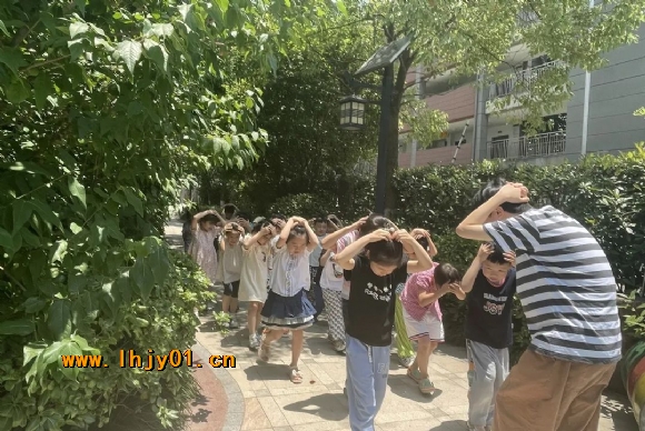 附件：应急疏散.jpg