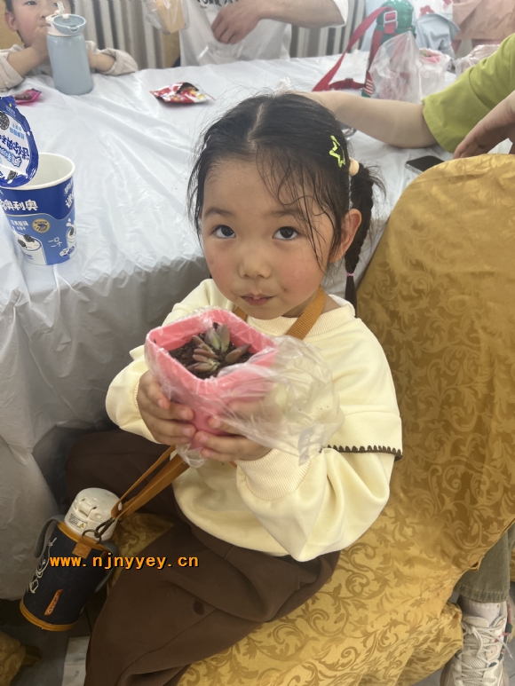 附件：b189c716398295b6c9333cdaf5e4cdd.jpg