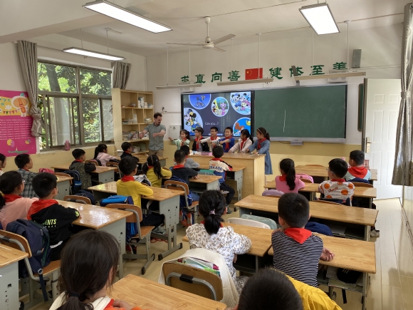 附件：外教课3.png