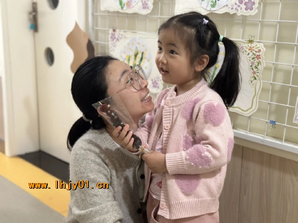 附件：5母亲节.JPG