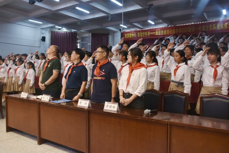 20230912124406004.jpg 唱队歌2.jpg