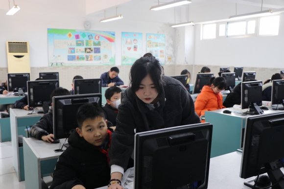 附件：C115622F5E4E5D589FF568A9389611D6.png