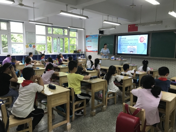 附件：主题班会7.JPG