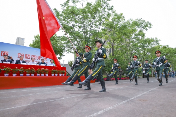 附件:2023-4-18-江东门小学国防教育实践活动107.jpg 附件:2023-4-18-江东门小学国防教育实践活动107.jpg