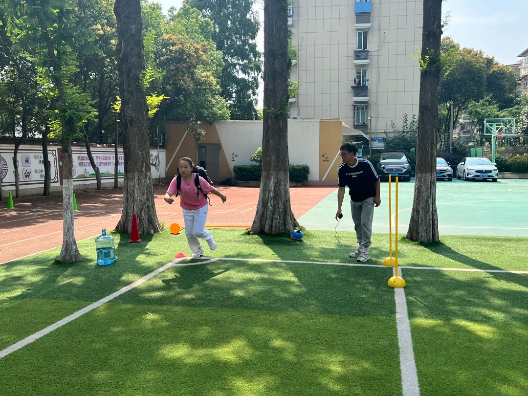 20240618081035040.jpg 应急背包1.jpg