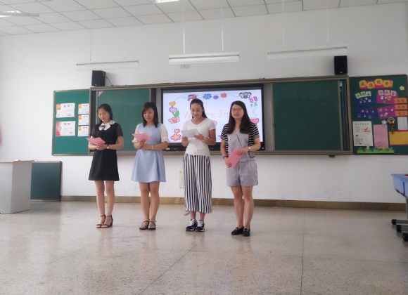 附件：一（3）班教育小组全体成员做期末汇报总结.jpg