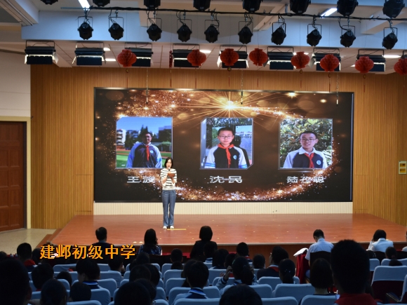 附件:6最具自律奖.jpg 附件:6最具自律奖.jpg