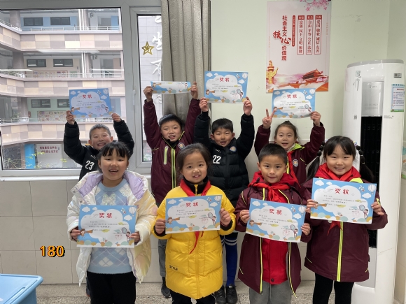 附件：AF41F184955B039E39E07DE3F315F077.png