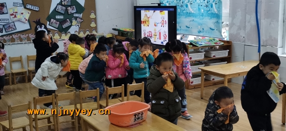 附件：排队 (2).jpg