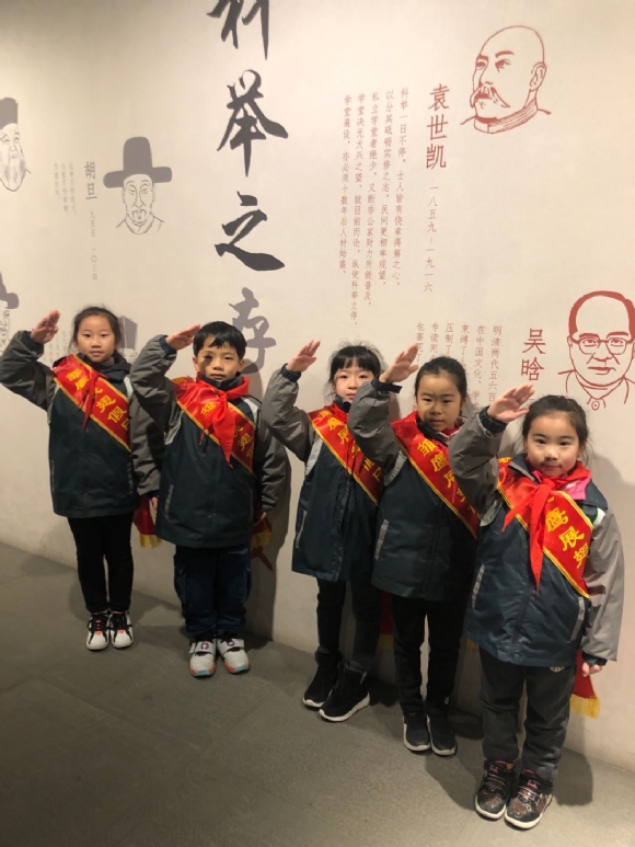 附件：F339E82720F5B5AF290539304938D6F5.jpg
