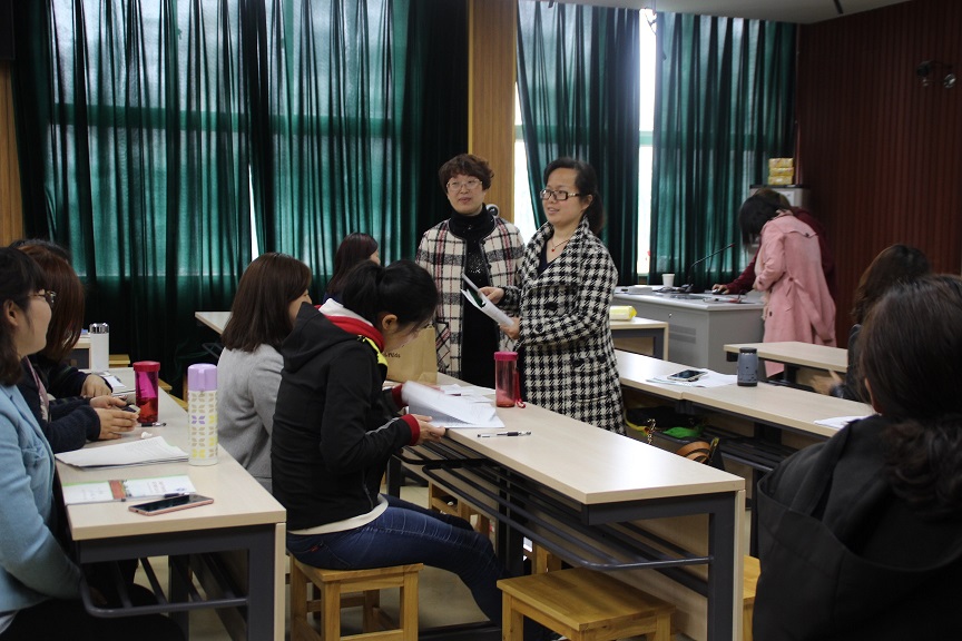 附件：涓€佸皬瀛︾洘鍖洪甯€佸笀绮惧僵鐐硅瘎1.jpg