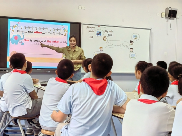 附件：科小 李咪老师执教.jpg