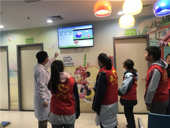 附件：温馨的儿童接种中心.JPG