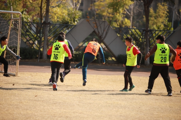 附件:IMG_7000.JPG 附件:IMG_7000.JPG