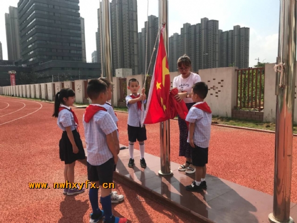 附件：2G[TQK5LRBK4A3F{T28]US8.jpg