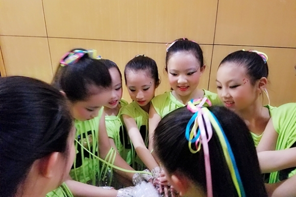 附件:璧涘墠鐩镐簰榧撳姳.jpg 附件:璧涘墠鐩镐簰榧撳姳.jpg