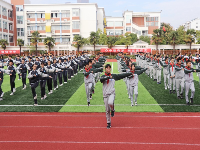 2-2广播操比赛.jpg