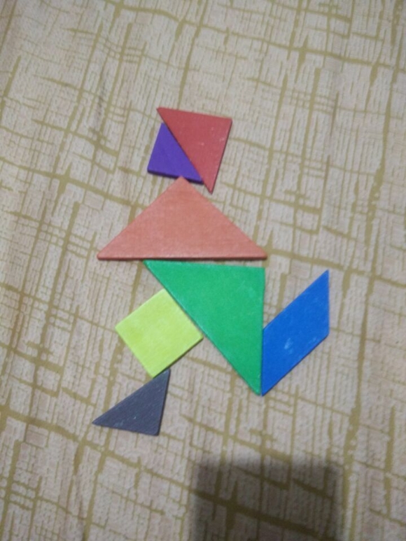 附件：鏈夎叮鐨勪竷宸ф澘1.jpg