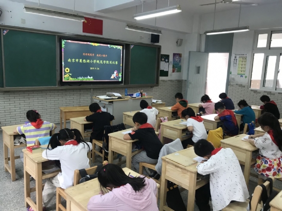 附件：d948600274bb98d48cded2fe95a41e9.jpg