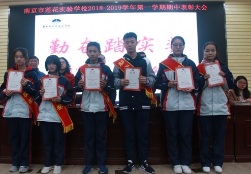 附件：6AZP8KA{T2NSRO7S`R8LWZB.png
