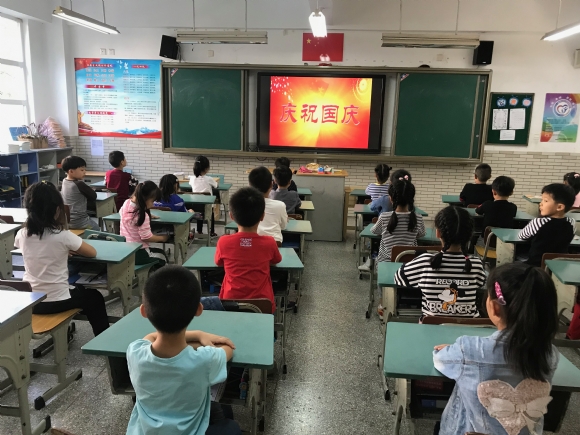 附件：CBC596C30594E11695D27CC6C2EE4E41.png
