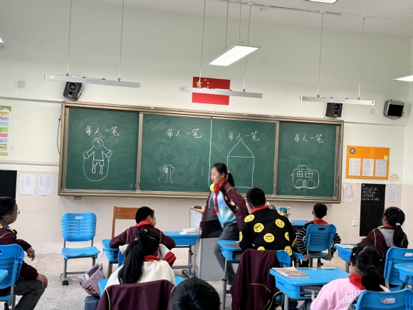 附件：7792ba26182fe2ecc352f6f091a7b768.jpg