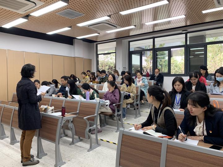 政史地组市级教研活动2.jpg