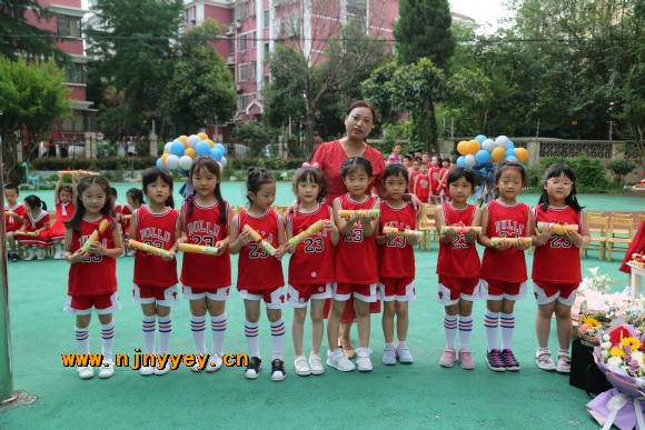 附件：毕业证书.JPG