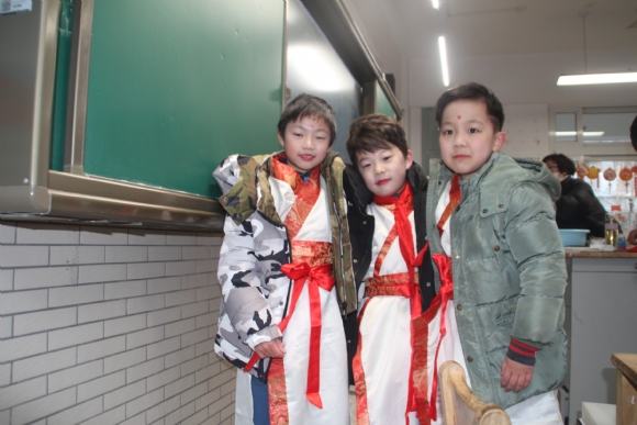 附件：9E8FA64EA96E6452392CED016B0A37FD.png