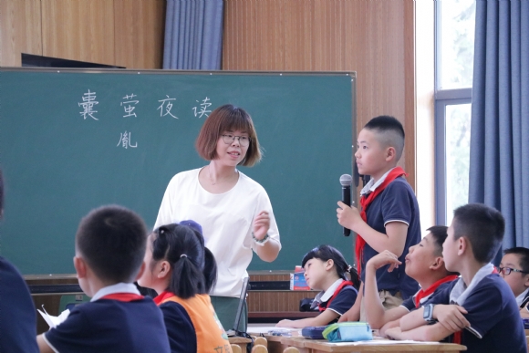 附件:610语文教研 (5).JPG 附件:610语文教研 (5).JPG