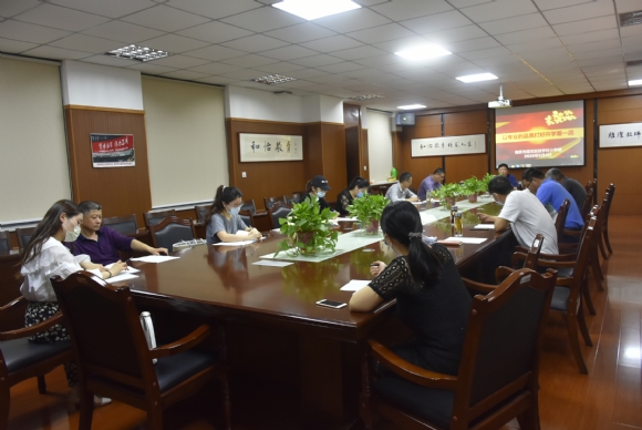 附件:开学行政会 (3).JPG 附件:开学行政会 (3).JPG