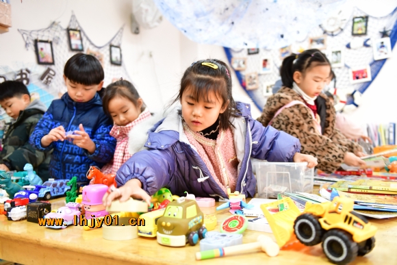 附件：20211231爱心义卖活动当天照片.JPG