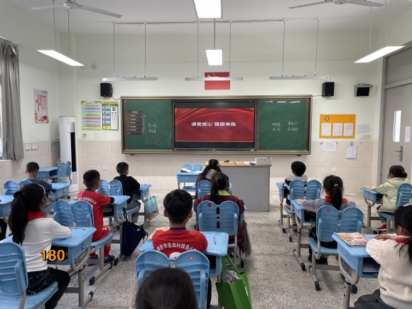 附件：2279C9EBF1FFBF9A3B0783FF880D3D88.png