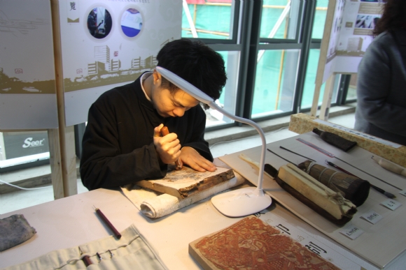 附件：非遗项目展示区3.JPG