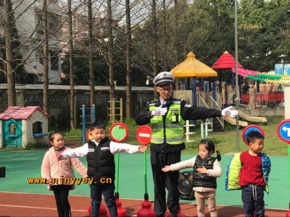 附件：CBD3D9D41FF115B3ECA6D88844DCDAE2.png