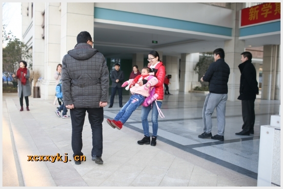 附件：孩子，让老师带你一起飞！.JPG