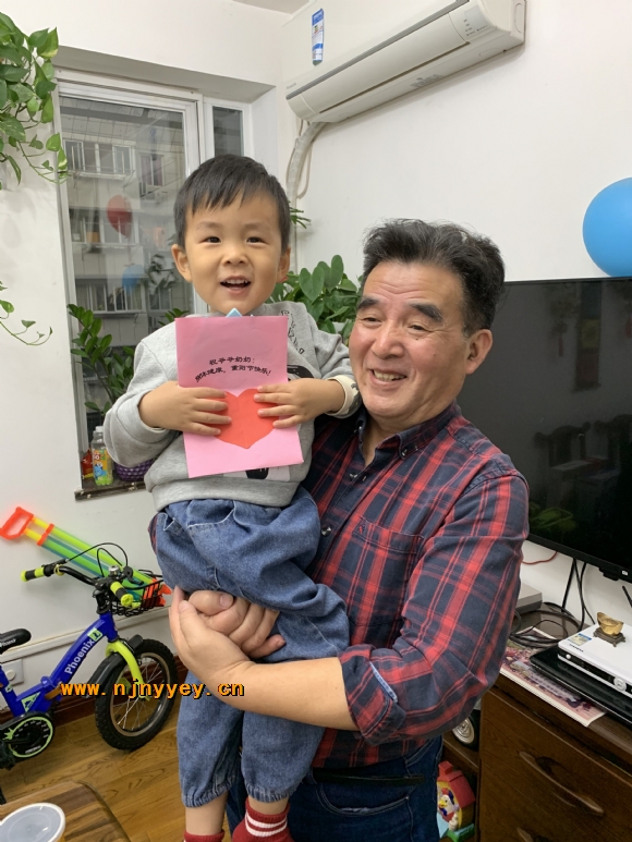 附件：送贺卡1.jpg