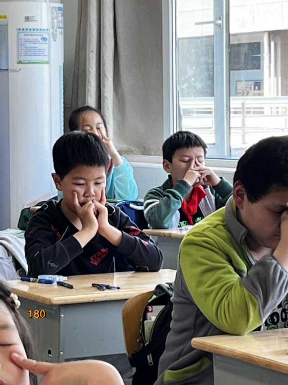 附件：9DD4E332A4687770F53AECF3F0375981.png