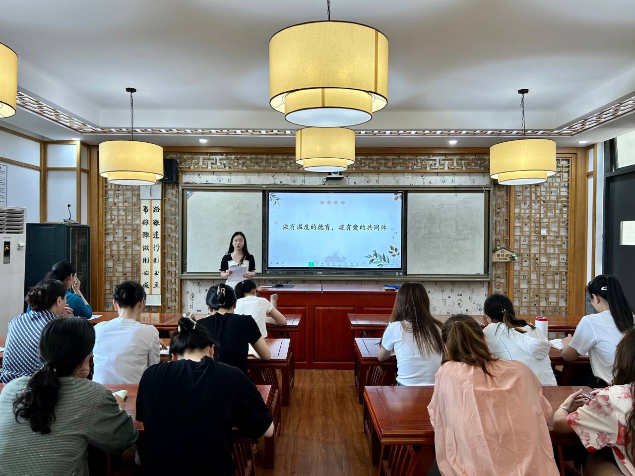 1688114235152049669.jpg 曹梦莹.jpg
