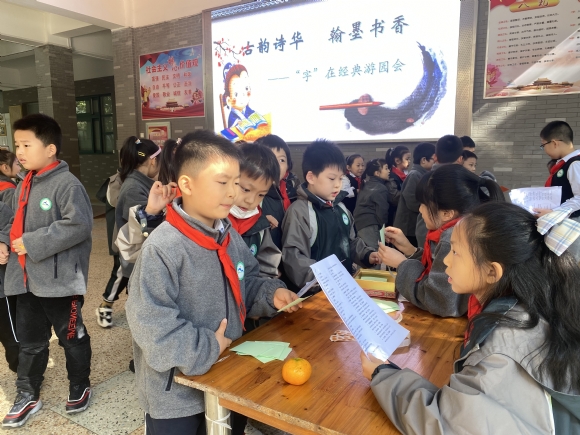 附件：C5318F31E7827A92B86D9FAFC28E4229.png